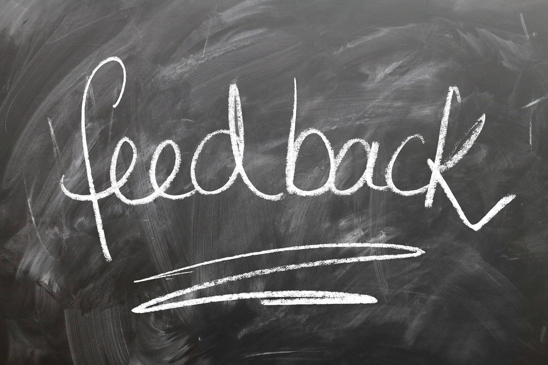 Tafelaufschrieb auf dem Feedback steht